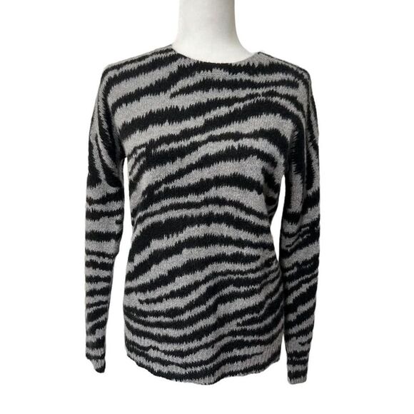 BLOOMINGDALE’S Cashmere Zebra Print Sweater NWT XSmall Black & Gray - Picture 2 of 9